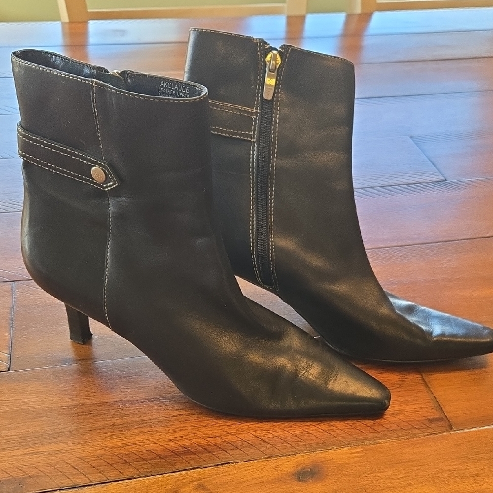 Anne Klein Black Heeled Boots